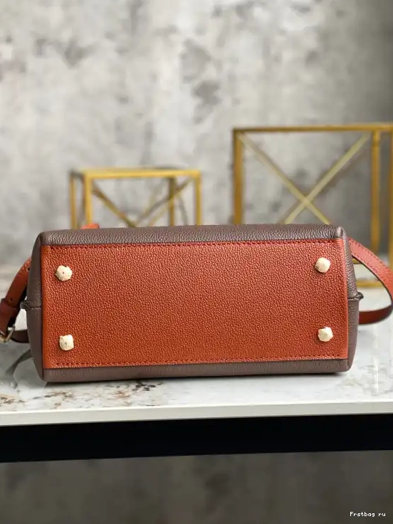 Frstbag ru BB EVER LOCKME LOUIS VUITTON 0617